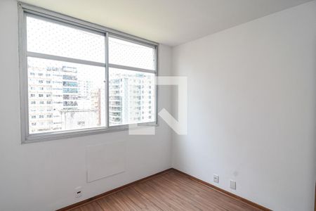 Apartamento à venda com 120m², 3 quartos e 1 vaga Apartamento à venda com 120m², 3 quartos e 1 vagaQuarto 3