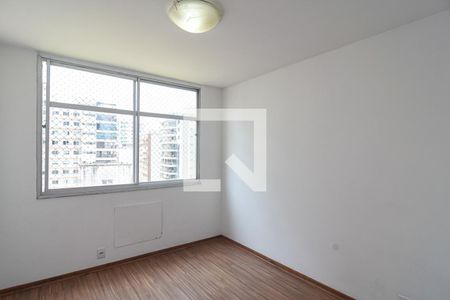 Apartamento à venda com 120m², 3 quartos e 1 vaga Apartamento à venda com 120m², 3 quartos e 1 vagaQuarto 2