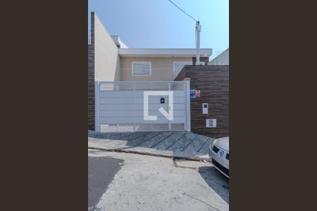 Casa à venda com 89m², 2 quartos e 2 vagasFachada