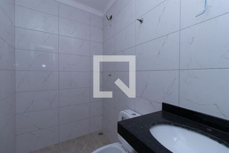 Casa à venda com 89m², 2 quartos e 2 vagasBanheiro da Suíte 2