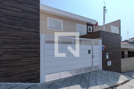Casa à venda com 89m², 2 quartos e 2 vagasFachada