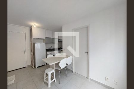 Sala de apartamento à venda com 2 quartos, 34m² em Jurubatuba, São Paulo