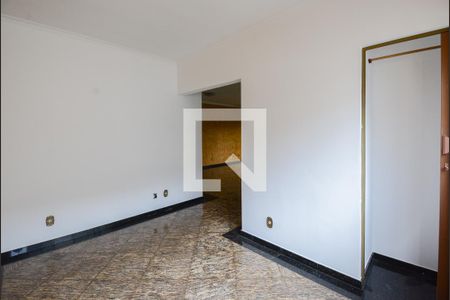 Apartamento à venda com 215m², 4 quartos e 4 vagas Apartamento à venda com 215m², 4 quartos e 4 vagasSala 2