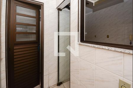 Apartamento à venda com 215m², 4 quartos e 4 vagas Apartamento à venda com 215m², 4 quartos e 4 vagasÁrea de Serviço