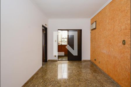 Apartamento à venda com 215m², 4 quartos e 4 vagas Apartamento à venda com 215m², 4 quartos e 4 vagasQuarto 2 ( Suíte )