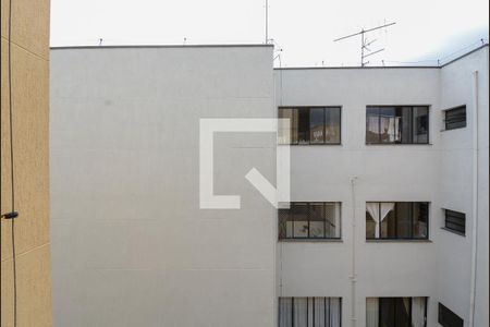 Apartamento à venda com 215m², 4 quartos e 4 vagas Apartamento à venda com 215m², 4 quartos e 4 vagasSala 2 - vista