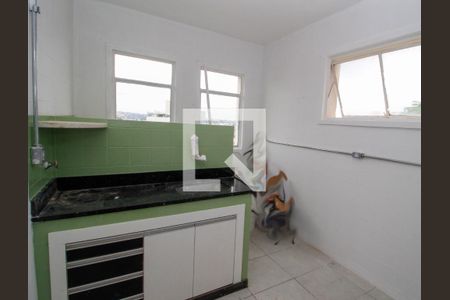 Apartamento para alugar com 65m², 2 quartos e 1 vaga Apartamento para alugar com 65m², 2 quartos e 1 vagaCozinha