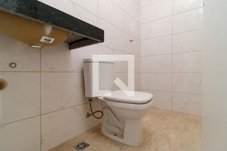 Casa para alugar com 83m², 2 quartos e 2 vagasBanheiro da Suíte 2