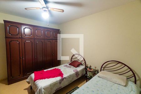 Casa à venda com 250m², 3 quartos e 3 vagasQuarto 1