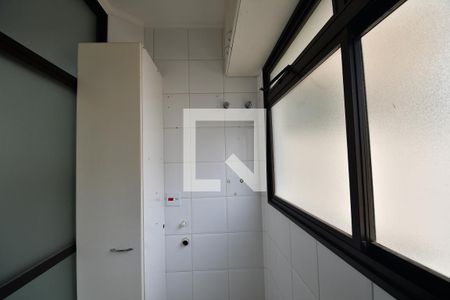 Apartamento à venda com 121m², 3 quartos e 1 vagaÁrea de Serviço - Detalhes