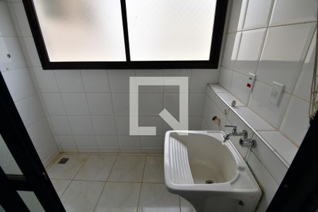 Apartamento à venda com 121m², 3 quartos e 1 vagaÁrea de Serviço