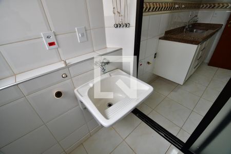 Apartamento à venda com 121m², 3 quartos e 1 vagaÁrea de Serviço