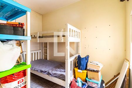 Casa à venda com 250m², 3 quartos e 3 vagas Casa à venda com 250m², 3 quartos e 3 vagasQuarto