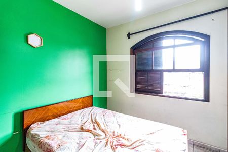 Suite 01 de casa à venda com 3 quartos, 250m² em Jardim Pinheiros, São Paulo