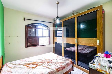 Suite 01 de casa à venda com 3 quartos, 250m² em Jardim Pinheiros, São Paulo