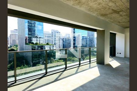 Apartamento à venda com 227m², 3 quartos e 3 vagasFoto 01