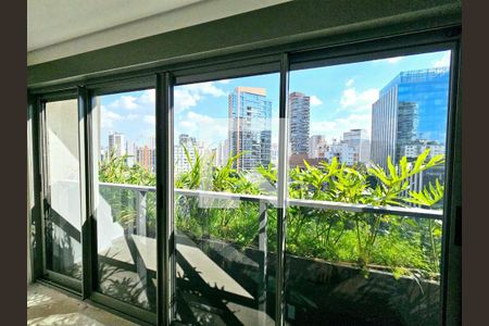 Apartamento à venda com 227m², 3 quartos e 3 vagasFoto 01