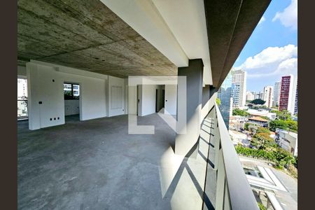 Apartamento à venda com 227m², 3 quartos e 3 vagasFoto 01