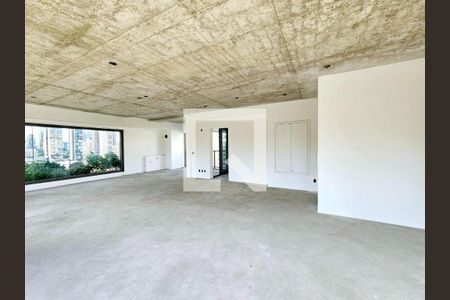 Apartamento à venda com 227m², 3 quartos e 3 vagasFoto 01