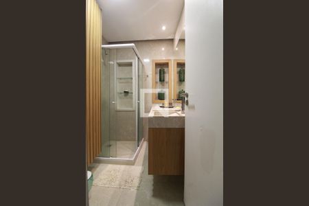 Apartamento para alugar com 60m², 2 quartos e 1 vaga Apartamento para alugar com 60m², 2 quartos e 1 vagaBanheiro social
