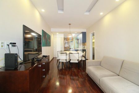 Sala/sala de jantar de apartamento para alugar com 2 quartos, 60m² em Copacabana, Rio de Janeiro