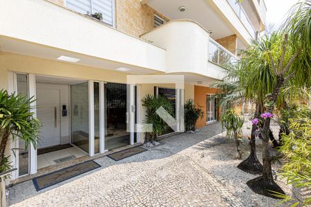 Apartamento à venda com 145m², 3 quartos e 1 vagaEntrada