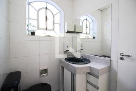Casa para alugar com 120m², 4 quartos e 1 vagaBanheiro social 