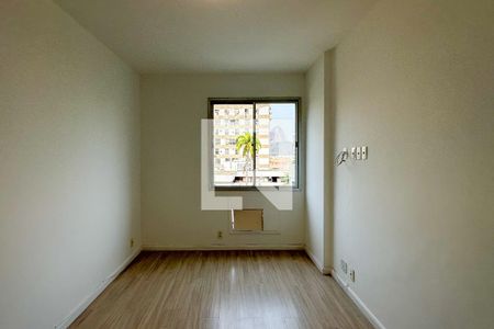 Quarto 01 de apartamento para alugar com 2 quartos, 63m² em Botafogo, Rio de Janeiro