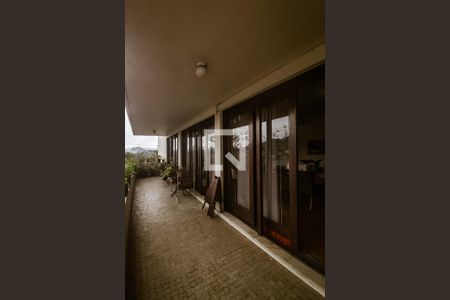 Apartamento à venda com 264m², 6 quartos e 1 vagaSacada