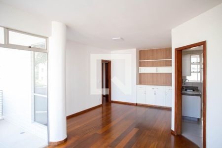 Sala de apartamento para alugar com 3 quartos, 125m² em Santo Antônio, Belo Horizonte