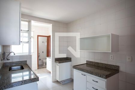 Apartamento para alugar com 125m², 3 quartos e 2 vagas Apartamento para alugar com 125m², 3 quartos e 2 vagasCozinha
