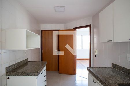 Apartamento para alugar com 125m², 3 quartos e 2 vagas Apartamento para alugar com 125m², 3 quartos e 2 vagasCozinha