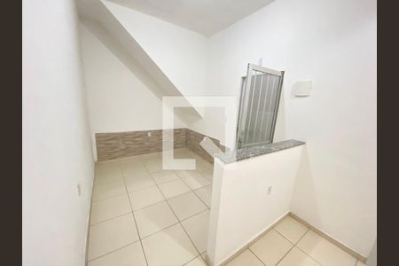 Sala/Quarto de kitnet/studio para alugar com 1 quarto, 20m² em Piedade, Rio de Janeiro