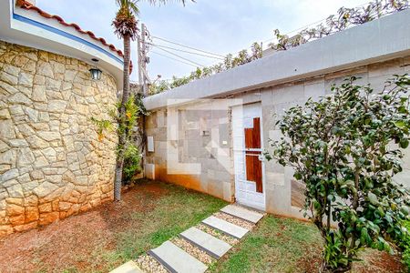 Casa à venda com 400m², 3 quartos e 8 vagasÁrea externa