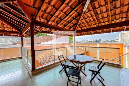 Casa à venda com 400m², 3 quartos e 8 vagasChurrasqueira