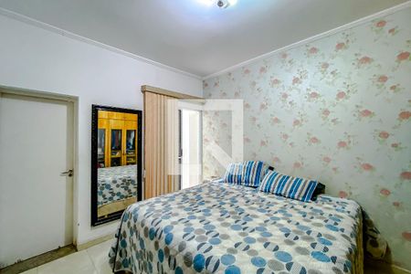 Casa à venda com 400m², 3 quartos e 8 vagasQuarto 2 - Suíte