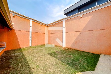 Casa à venda com 400m², 3 quartos e 8 vagasÁrea externa