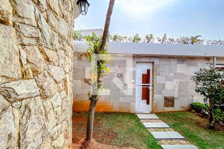 Casa à venda com 400m², 3 quartos e 8 vagasVista da Suíte 1