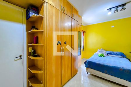 Casa à venda com 400m², 3 quartos e 8 vagasQuarto 3 - Suíte