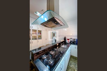 Casa à venda com 400m², 3 quartos e 8 vagasCozinha