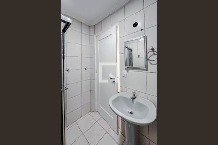 Banheiro de apartamento à venda com 1 quarto, 30m² em Liberdade, São Paulo