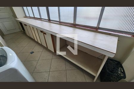 Apartamento para alugar com 200m², 3 quartos e 1 vagaÁrea de Serviço