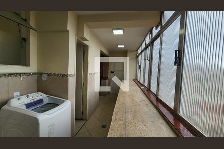 Apartamento para alugar com 200m², 3 quartos e 1 vagaÁrea de Serviço