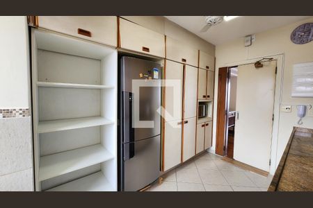 Apartamento para alugar com 200m², 3 quartos e 1 vagaCozinha - Armários