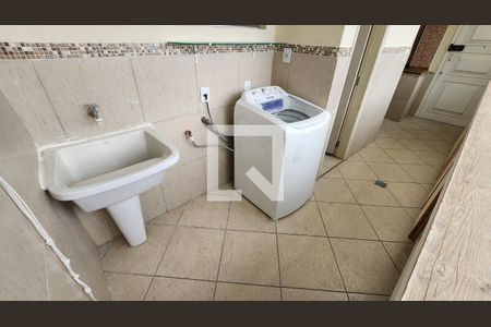 Apartamento para alugar com 200m², 3 quartos e 1 vagaÁrea de Serviço