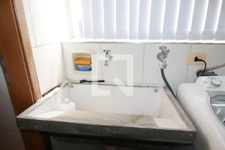 Apartamento à venda com 70m², 2 quartos e 1 vaga Apartamento à venda com 70m², 2 quartos e 1 vagaÁrea de Serviço