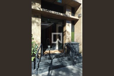 Studio à venda com 43m², 1 quarto e sem vaga Studio à venda com 43m², 1 quarto e sem vagaFachada