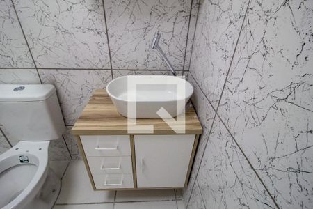 Banheiro da Suíte de casa de condomínio para alugar com 3 quartos, 90m² em Jardim Nair, Sorocaba