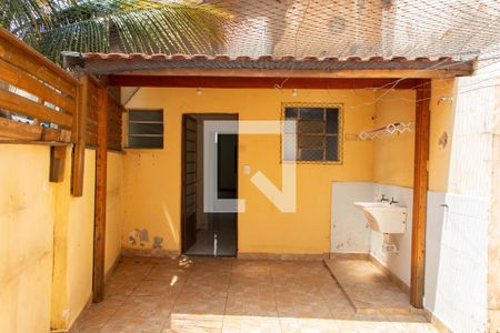 Casa à venda com 80m², 1 quarto e sem vagaÁREA DE SERVIÇO