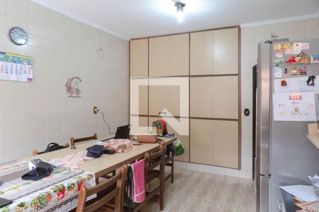 Casa à venda com 328m², 5 quartos e 4 vagas Casa à venda com 328m², 5 quartos e 4 vagasCozinha